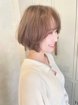 レア(LEA) 30代40代50代におすすめシースルーボブ