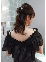 ふわふわハーフアップ × 編み込みアレンジ