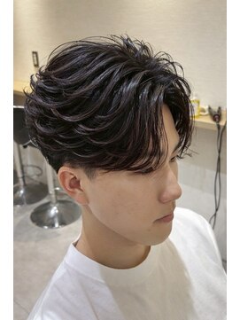 アイトーキョープラスシー 横浜(AI TOKYO+Sea) 横浜/高島町/フェザーパーマ/毛流れパーマ/センターパート