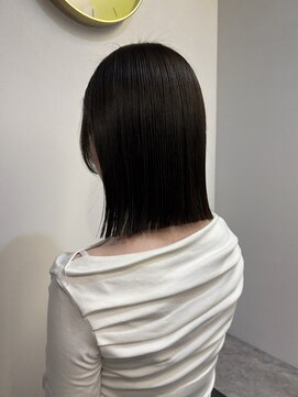 レラート デザイン コスタ 浦和(Relato DESIGN COSTA) 前下がり切りっぱなしボブ