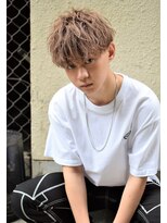 メンズフィール 南森町(MENS FEEL)&nbsp;ツイストスパイラルパーマ☆マッシュウルフミルクティーカラー