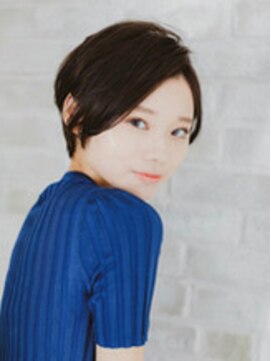 エルト 四条烏丸(elto) ブルージュ前下がりモードボブ