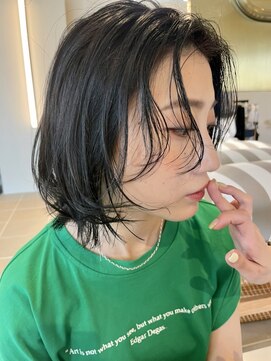 ナットナウ(NOT NOW) 大人可愛い20代30代40代黒髪前下がりショートボブ丸みショート◎