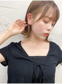 【トレンド】ベージュインナーカラー　切りっぱなしボブ