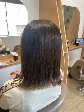 アンフィ 東京(Amphi) 【イルミナで!!ツヤツヤカラー♪】