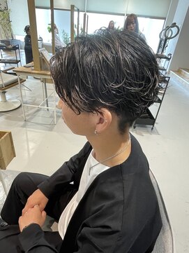 ヤテ(yate') フェザーショート　フェザーパーマ