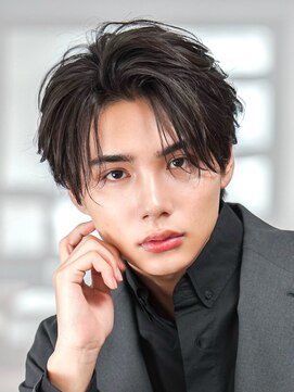 オーシャントーキョー 渋谷神南(OCEAN TOKYO) 黒髪ツーブロック人気センターパートニュアンス