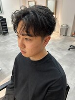 シーフ 千葉(Cyf)&nbsp;メンズ韓国ヘア/ニュアンスパーマ/センターパート/関祐翔
