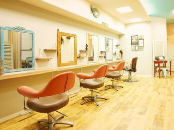 アズグロウヘア ゲイン(As GROW HAIR gain)の写真/《鴫野駅徒歩５分》お席は4席のみ☆女性スタイリストによる女性のためのヘアサロン♪月曜日もOK◎