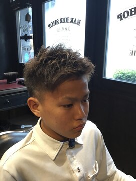 刈り上げ無造作ショート