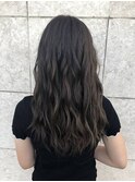 ナチュラルグレージュ