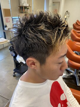 アヴァンス 北花田店(AVANCE) 【#ツーブロックショートパーマ】×極細ハイライト