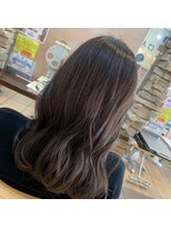 ティエル(Tiele) ゆるふわな巻き髪