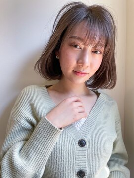 イオエ(ioe) イメチェン/外ハネボブ/ワイドバング/ブルーブラック/美髪