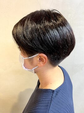 ベジータ(VEGETA) 女性ショートカット