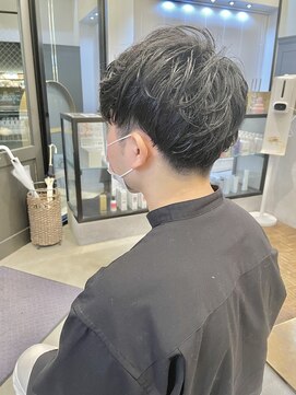 ヘアーアイスカルテット(HAIR ICI QUARTET) 20代30代40代メンズツーブロック刈り上げビジカジオシャレ感
