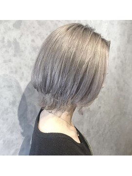 リアヘアー(Li'a hair) シルバーアッシュ