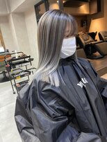 サニー 渋谷(SUNNY)&nbsp;バレイヤージュ、ハイライト、レイヤーロング、グレーベージュ