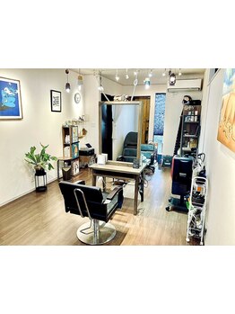 2席しかないプライベート空間「一人一人丁寧に」を心がけて施術◎ゆったりお過ごしください。