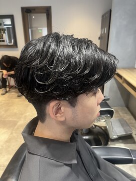 エイトメン 池袋店(EIGHT MEN) 【EIGHTMEN池袋店】フェザーパーマ×刈り上げ