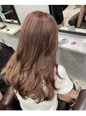 ピンクベージュ