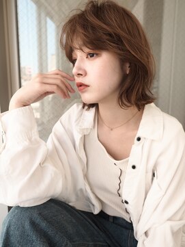 ニューヨークニューヨーク 三宮駅前店(NYNY) ミディアムレイヤー・レイヤーカット・大人可愛いレイヤー