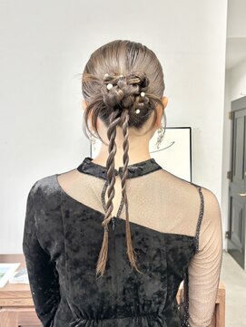 ヘアー アイス 御器所本店(HAIR ICI) 卒業式袴着付けタイトヘア◎華やかカチモリ編みおろしヘアセット