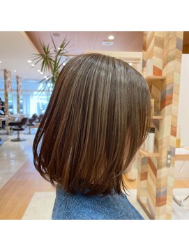 ヘアーサロン エンス(hair salon Ens) ３０代４０代ふんわりラフボブ×メテオカラー