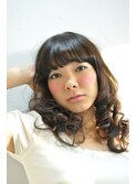 短めラウンドバング×おすましウェーブ
