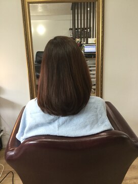 イルソーレ(il sole) ツヤのある大人ボブ