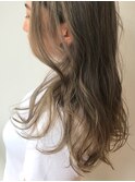 ベージュ×ハイトーン