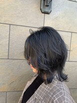 ドゥーアンジヘアー(dou-Ange hair) ブルーブラック、ウルフスタイル