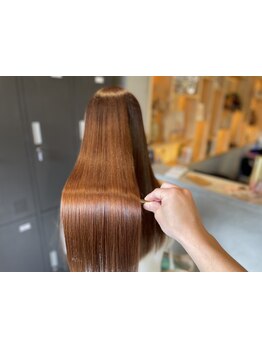 髪の状態に合わせて、お客様にぴったりのヘアケアをご提案♪こだわりの商材であなたの理想の美を叶えます