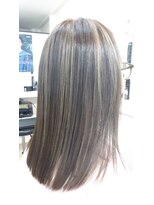 ギフト(GIFT)&nbsp;抜け感のある大人カラー