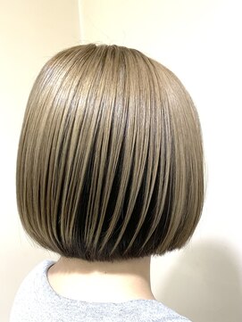 アズール 草加(azule) アウターカラー ベージュ ブリーチカラー