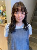 20代30代大人可愛いロングウルフくせ毛風パーマアッシュベージュ