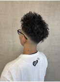 刈り上げショート　フェードカット　ニュアンスデザイン　パーマ