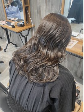 ロロネー 池田(Lolonois) 美髪オイルカラーでダメージしない髪へ