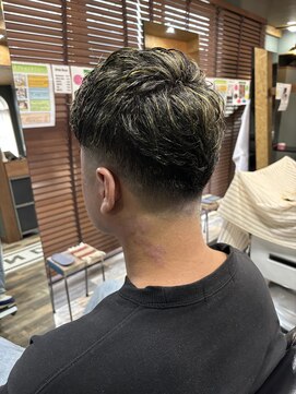 スタンドバーバー 柏(STAND BARBER) MEN’S HAIR/サーフカール/刈り上げセンターパート/柏
