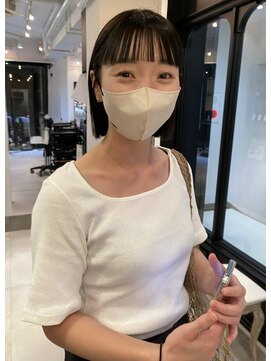 シータ(sheta) 【表参道sheta小林】黒髪ぱっつんボブ切りっぱなしボブ前髪