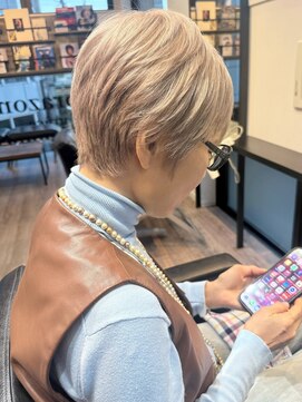 ホワイトミルクティーベージュ