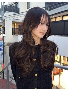 ローレン(Rollen) チョコレートのようなモカブラウンカラー×レイヤーカット