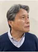ナチュラルショートの七三風スタイル