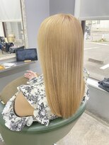 ヘアー アンド ビューティー ザ エフ 西尾店(Hair Beauty the F)&nbsp;艶髪　ミルクティーベージュ　ブリーチカラー　ダブルカラー