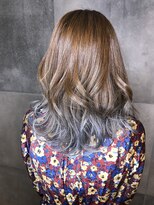 美容室 アイディー i-dee&nbsp;個性派グラデーションカラー