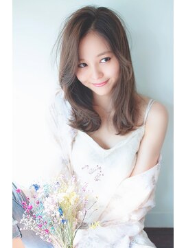 ミラレスカ 栄(MIRA RESCA) ミラレスカ 透明感のある外国人風イノセントセミディbyウラタニ