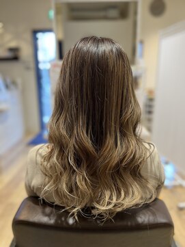 ミリール (Mireel) バレイヤージュ×オリーブカラー