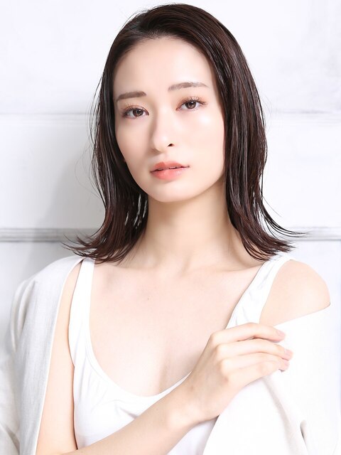 大人可愛い小顔美髪ツヤ髪こなれヘアセンター分けボブA5