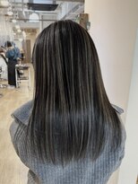 ブリッツレボルト(BLITZ R EVOLUT)&nbsp;☆RyoMatsubaraによる艶々ブリーチデザイン