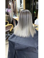 ユートピア(U topia)&nbsp;バレイヤージュ/ハイライト/シルバーカラー/アースカラー